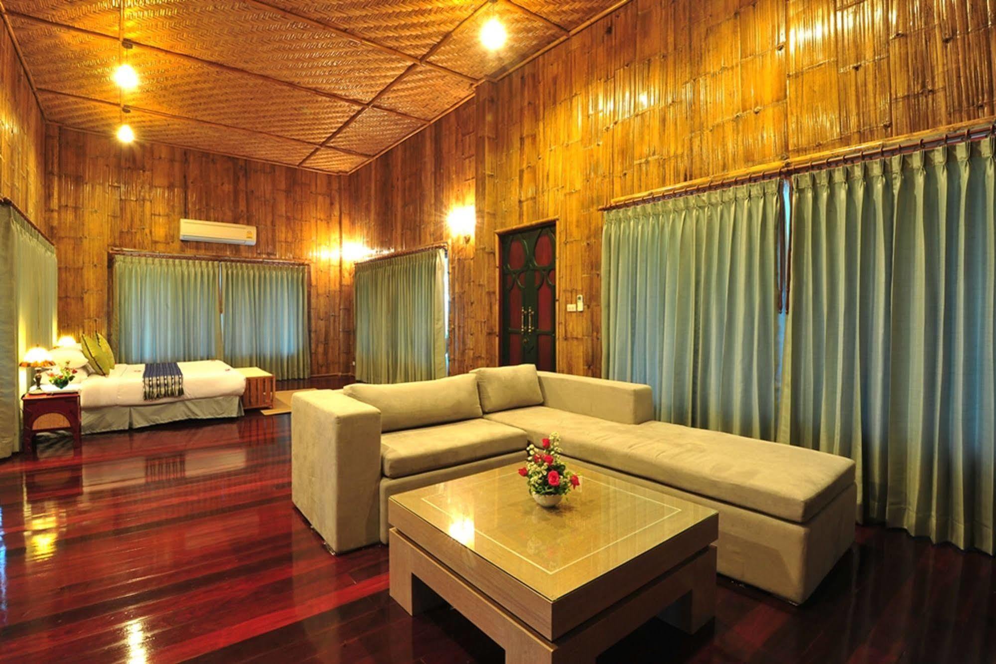 Reewa Waree Resort Wangkata Экстерьер фото
